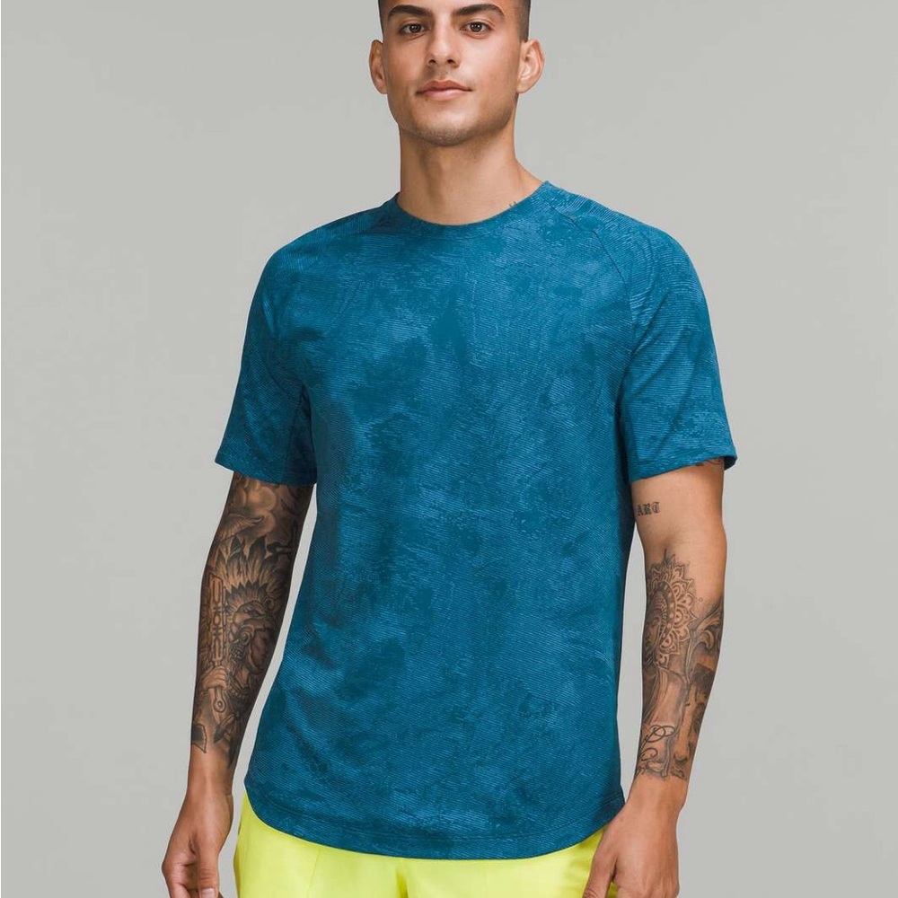 Lululemon Drysense shirt Marble Map